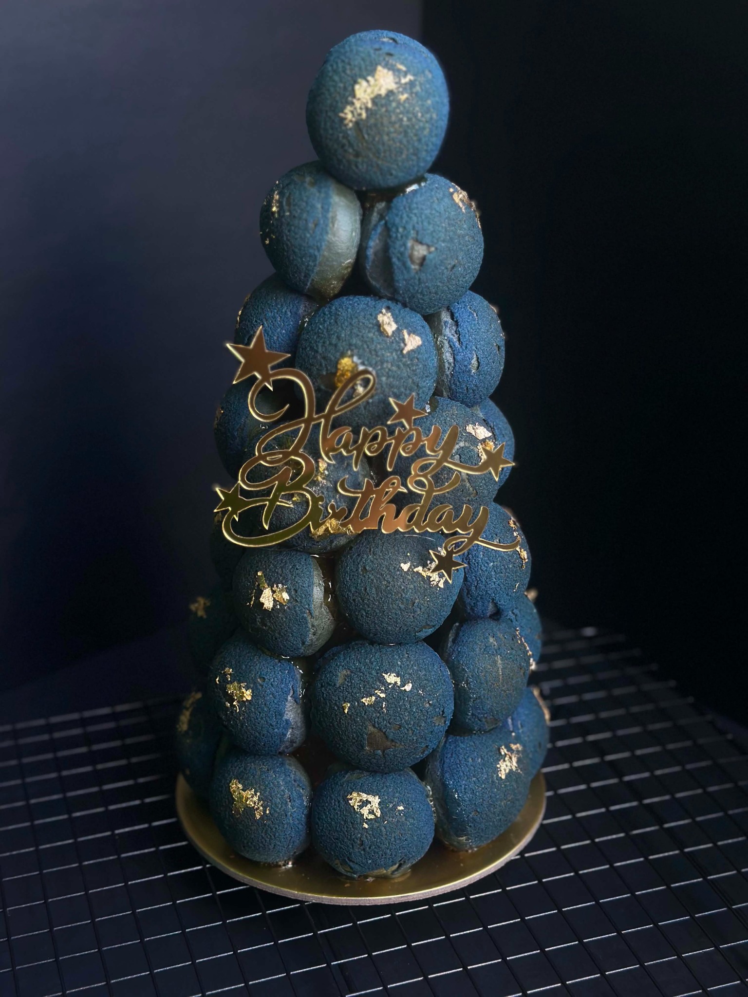 White gold croquembouche